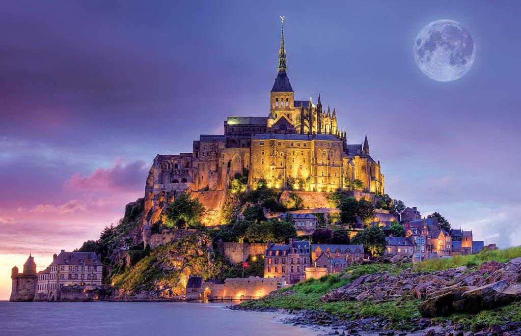 Александр Ангерт рассказывает об особенностях самых красивых замков мира
