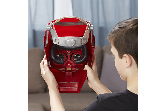 HASBRO выпускает шлем Железного Человека с функцией дополненной реальности